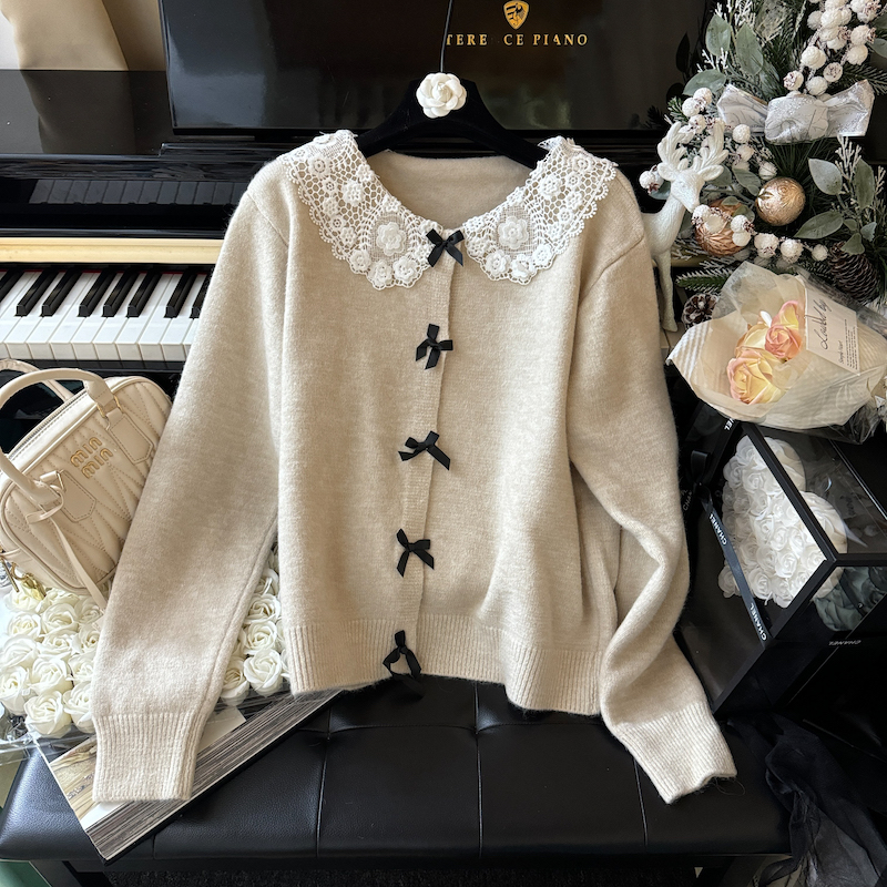 Sweet doll collar autumn and winter sweater for women