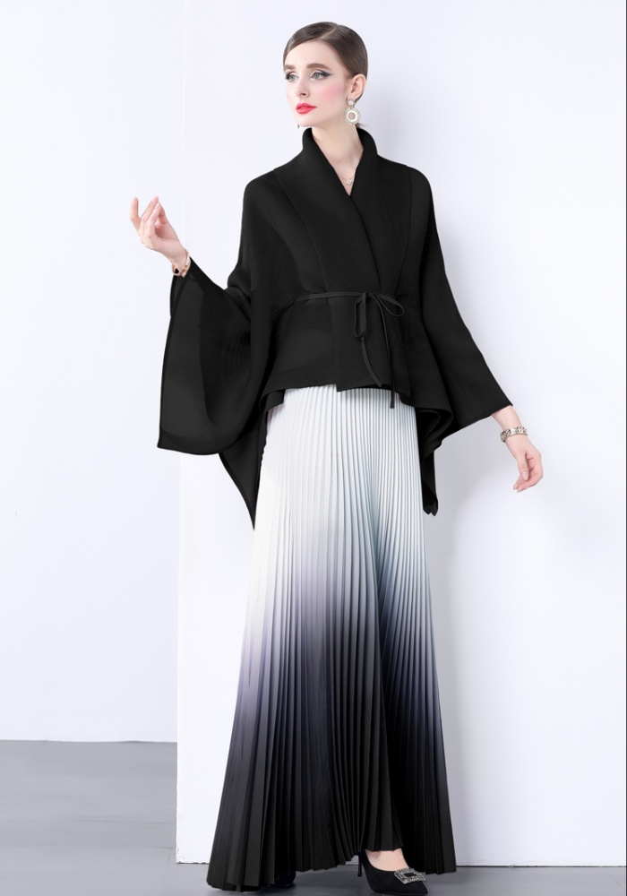 Blooming frenum pleated skirt gradient Pleats Please jacket