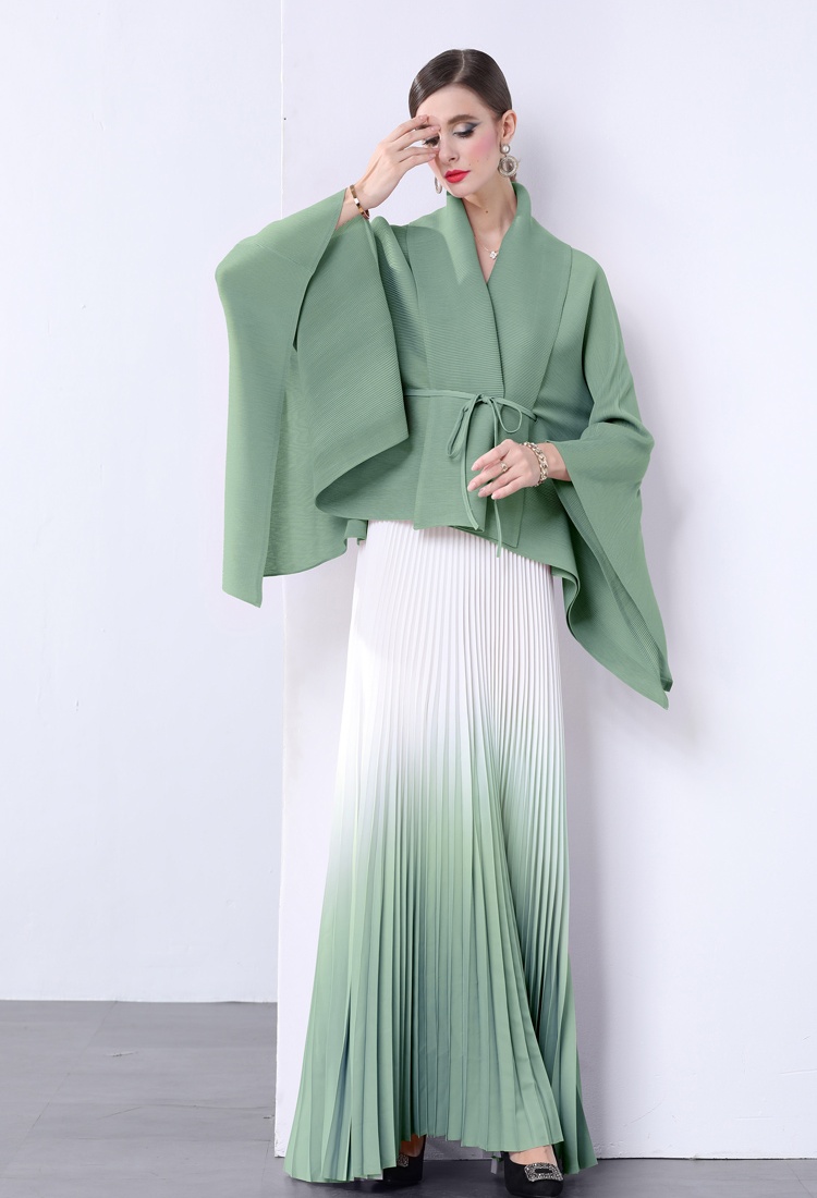 Blooming frenum pleated skirt gradient Pleats Please jacket