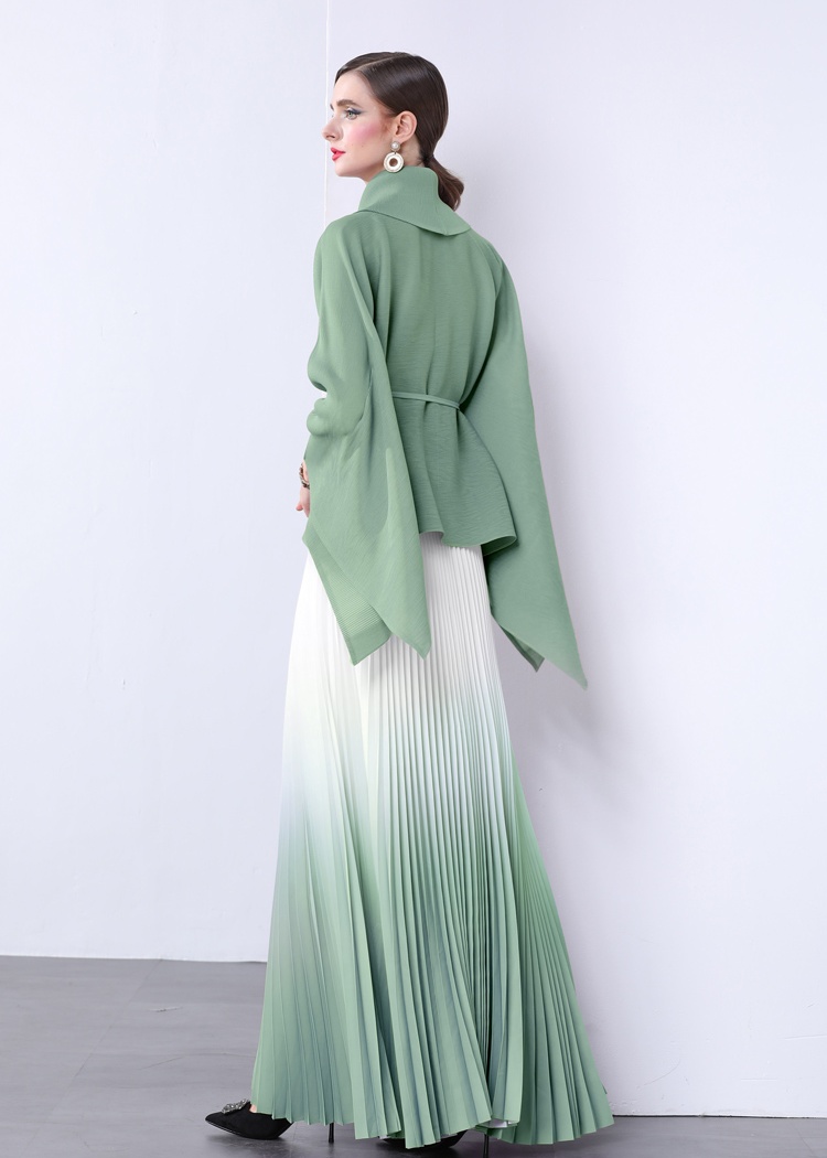 Blooming frenum pleated skirt gradient Pleats Please jacket