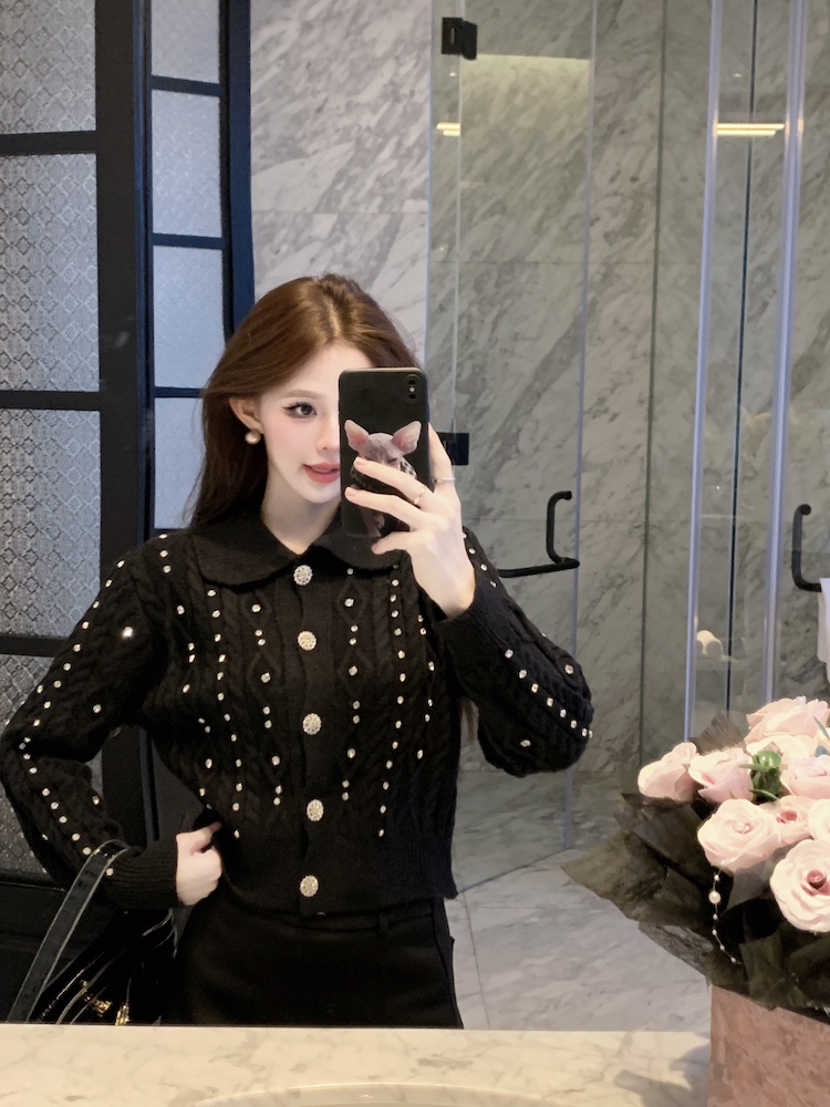 Rhinestone sweater beads coat for women