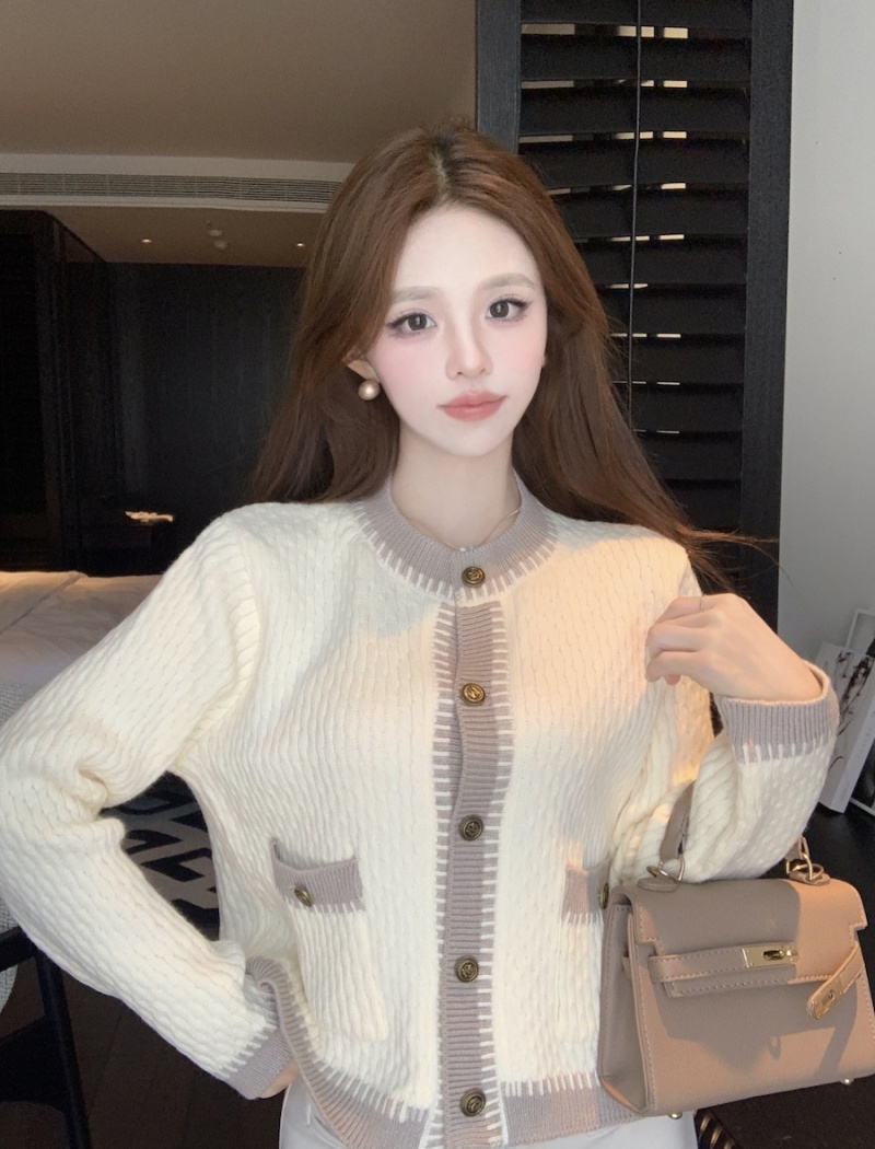 Short knitted coat temperament chanelstyle sweater for women