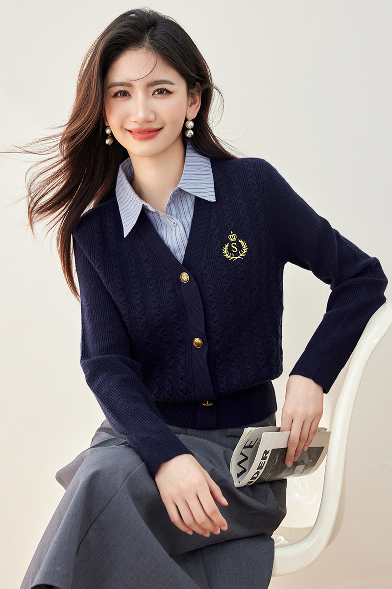 Pseudo-two college style tops autumn sweater for women