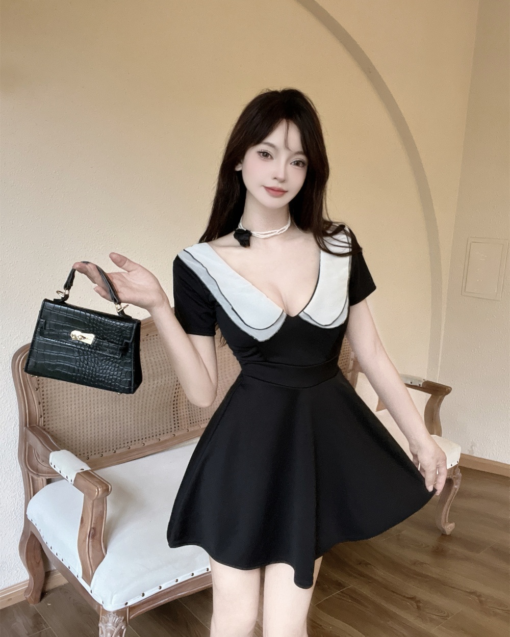 Lapel U-neck bottoming sexy pinched waist pure dress