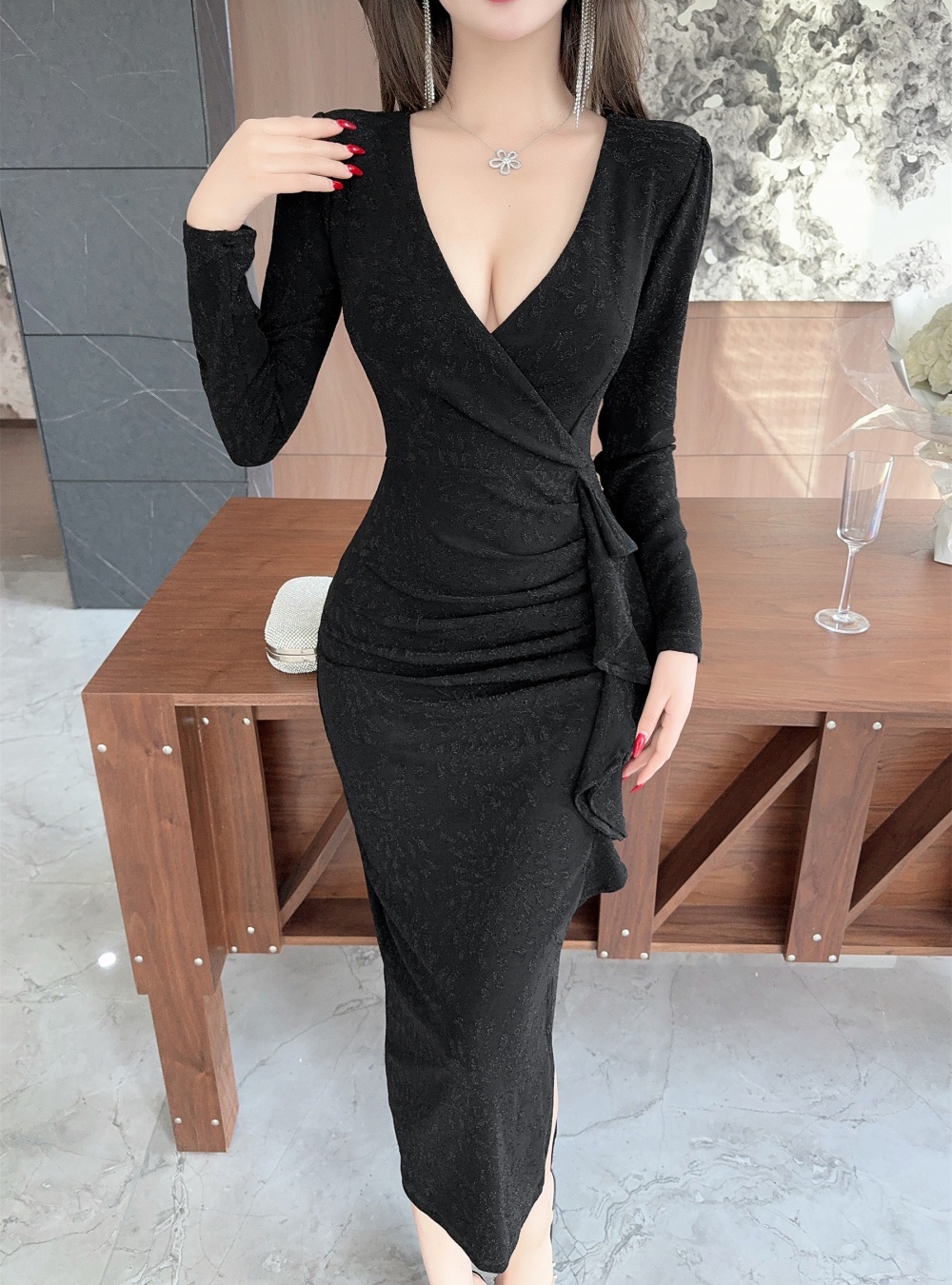 Long elasticity low-cut long sleeve sexy dress