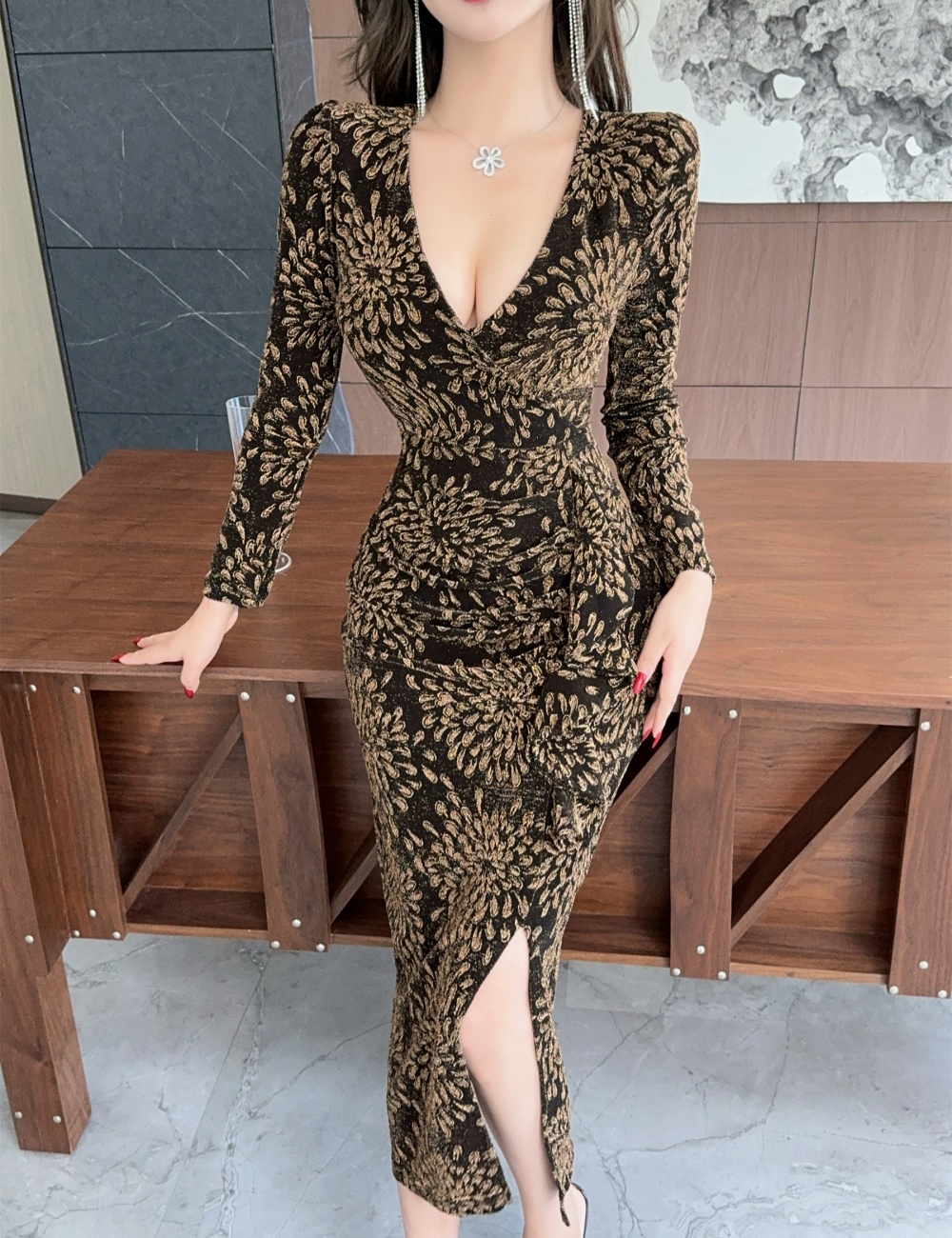 Long elasticity low-cut long sleeve sexy dress