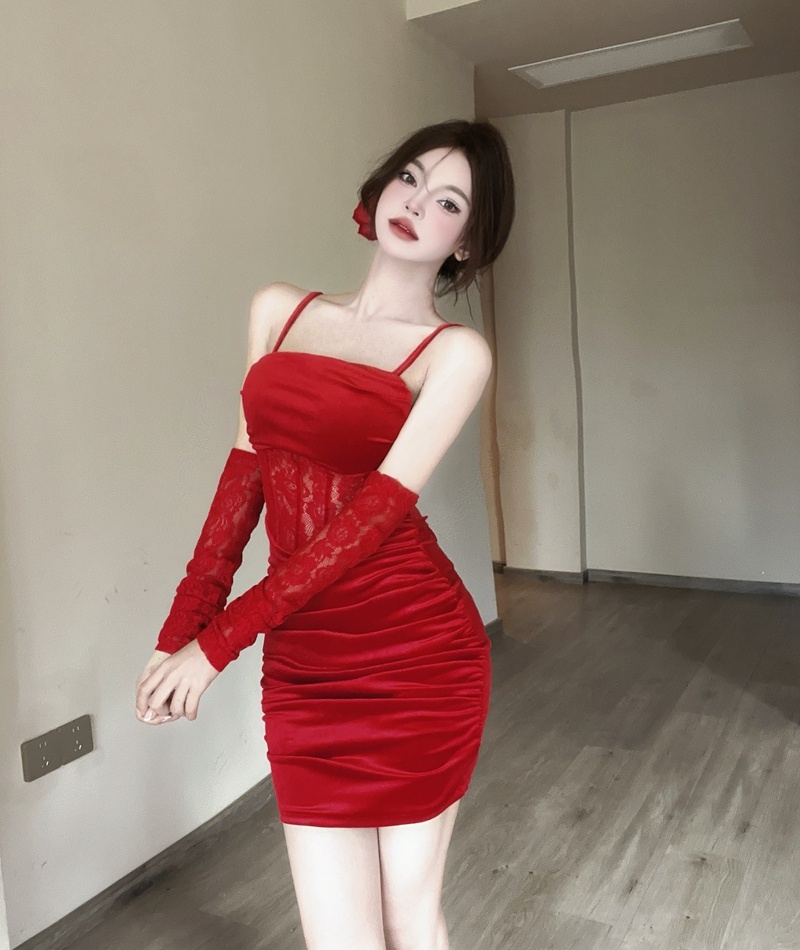 Sling sexy girl red velvet lace package hip dress