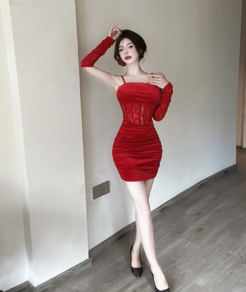 Sling sexy girl red velvet lace package hip dress