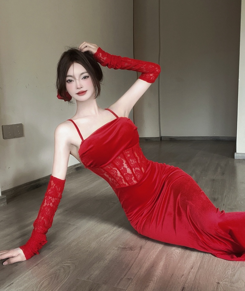 Red sexy velvet sling lace long dress for women