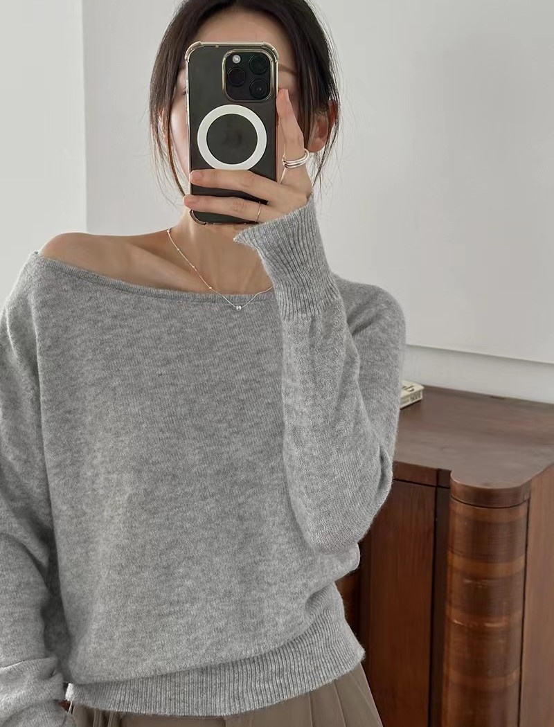 Loose Korean style pullover temperament pure sweater