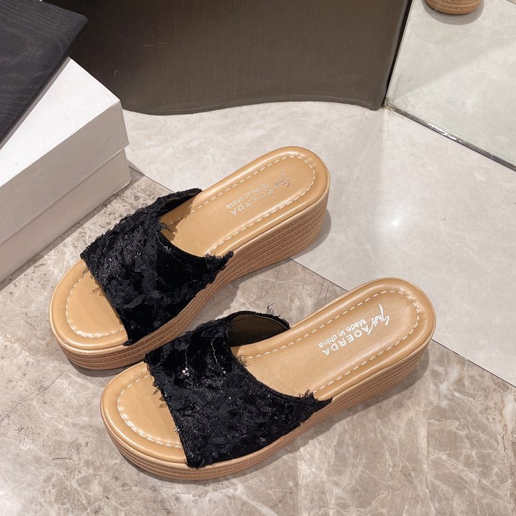 Slipsole summer thick crust slippers for women