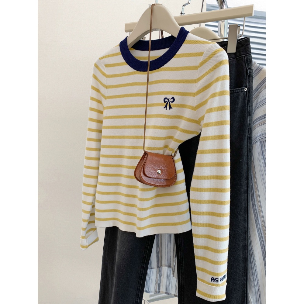 Stripe tops inside the ride sweater for women