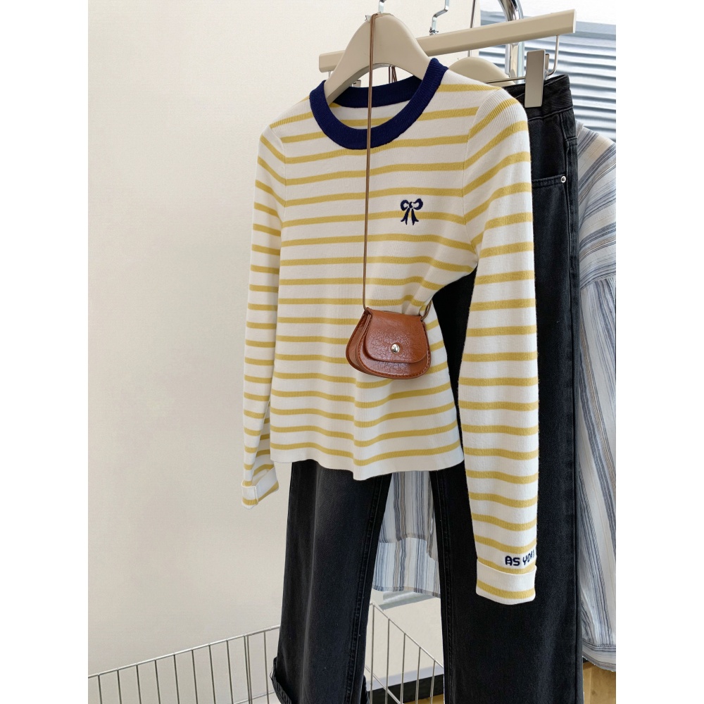 Stripe tops inside the ride sweater for women