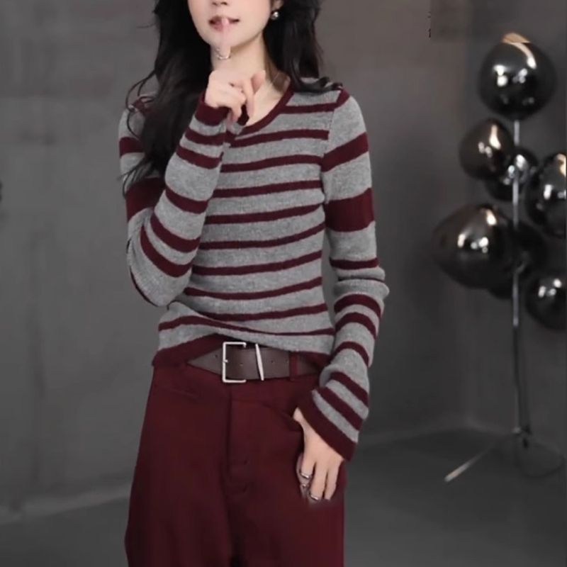 Fashion stripe tops slim round neck sweater for women