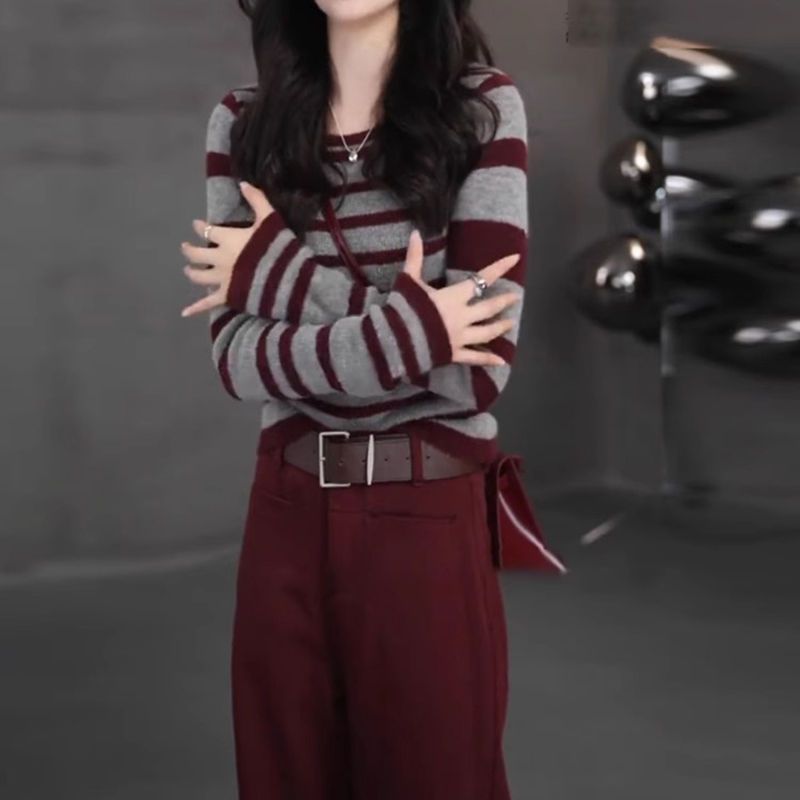 Fashion stripe tops slim round neck sweater for women