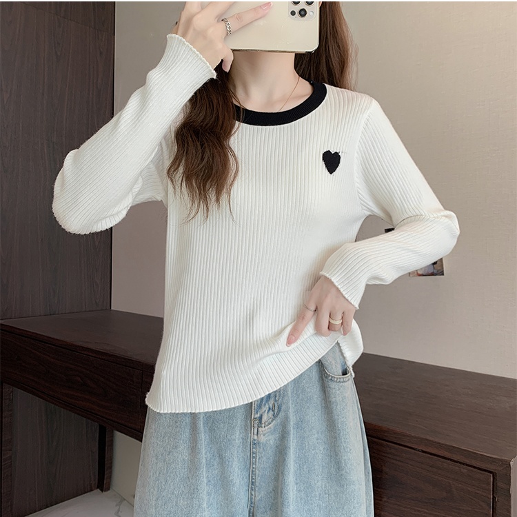 Autumn and winter heart embroidery sweater for women