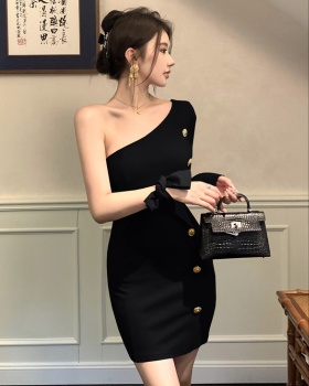 Sloping shoulder temperament slim all-match dress