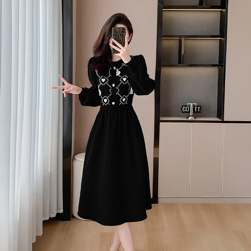 Autumn and winter temperament knitted slim dress