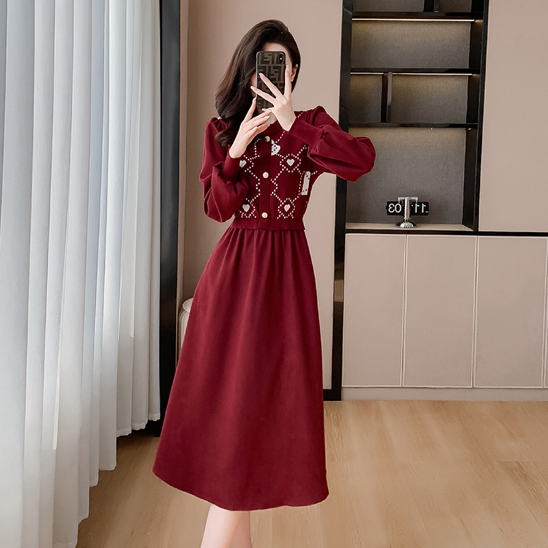 Autumn and winter temperament knitted slim dress