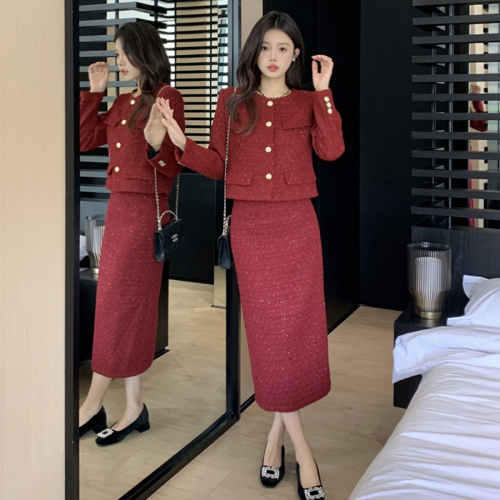 Red chanelstyle autumn and winter long skirt 2pcs set