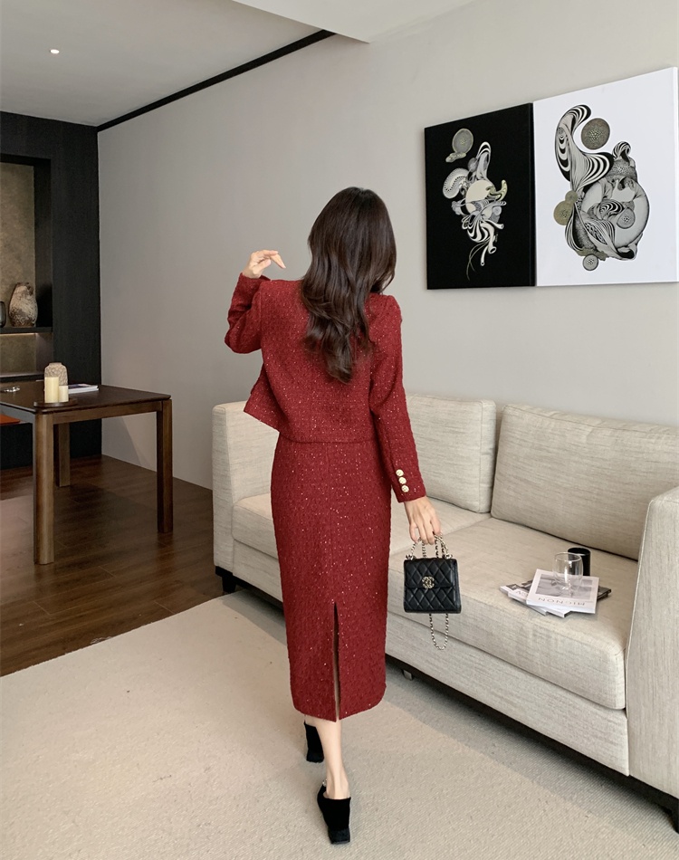 Red chanelstyle autumn and winter long skirt 2pcs set