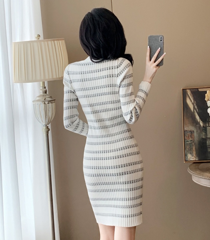 Slim knitted dress inside the ride sweater for women