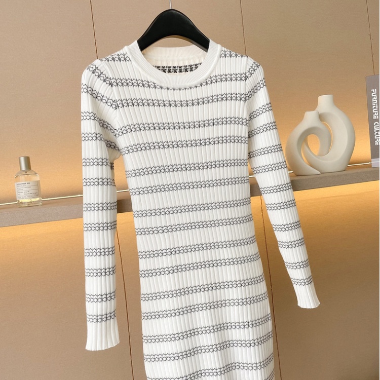 Slim knitted dress inside the ride sweater for women