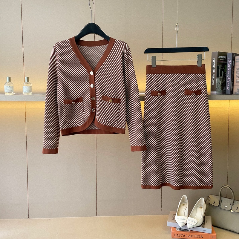 Chanelstyle cardigan autumn skirt 2pcs set for women