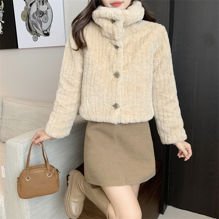 Short fluffy thick coat thermal lamb fur tops for women