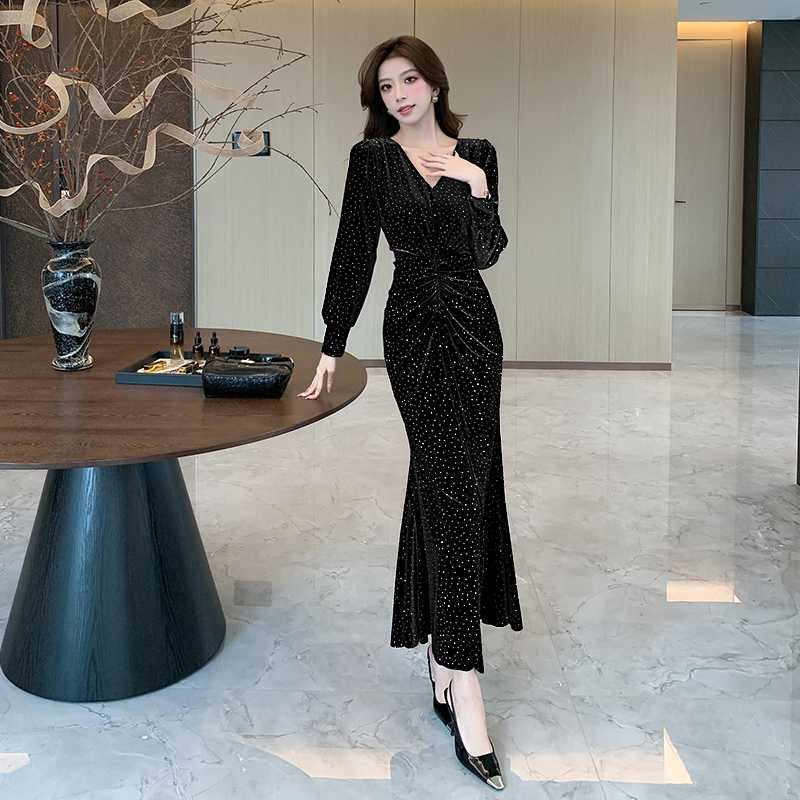 V-neck temperament long dress golden velvet dress