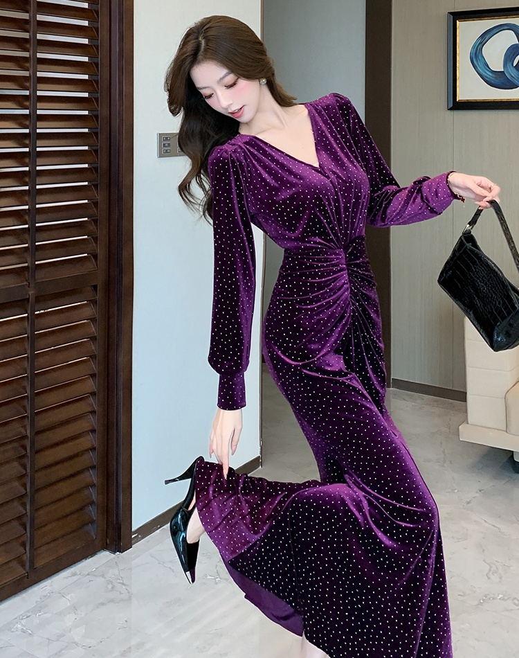 V-neck temperament long dress golden velvet dress