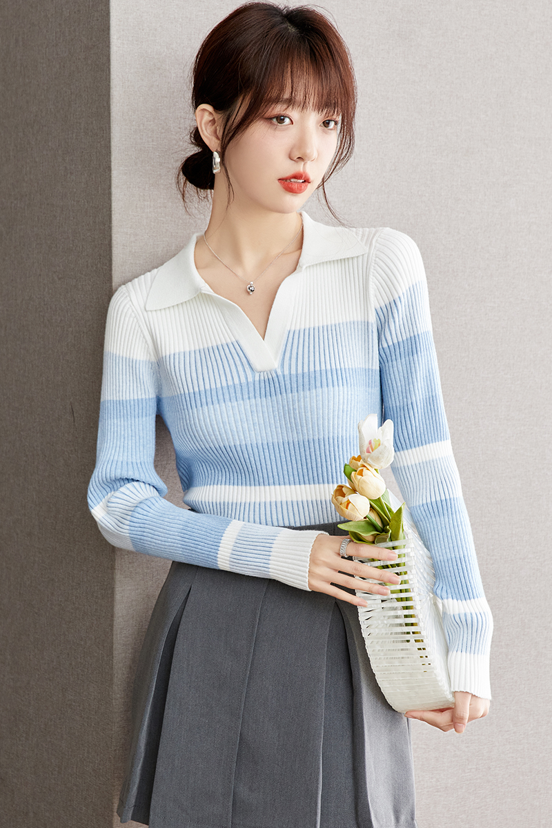 Stripe blue V-neck sweater temperament gradient tops