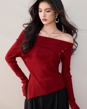 Red flat shoulder sweater sloping shoulder tops for women