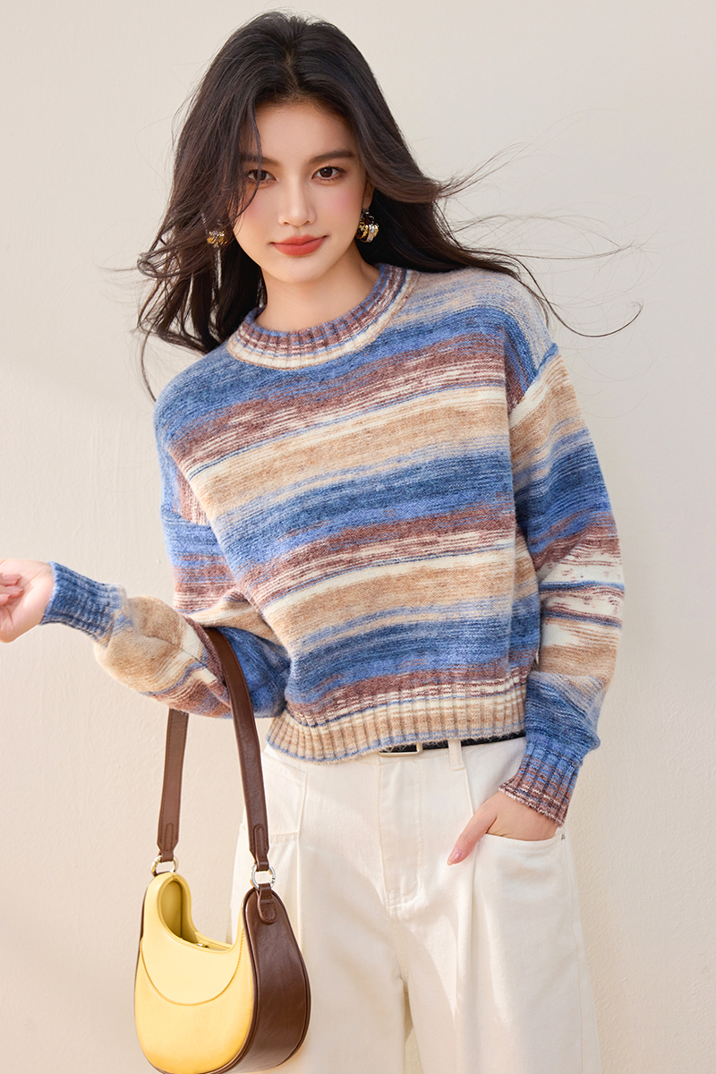 Round neck retro sweater gradient coat for women