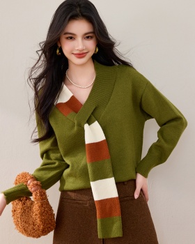 Long sleeve Pseudo-two niche scarves V-neck lazy knitted tops