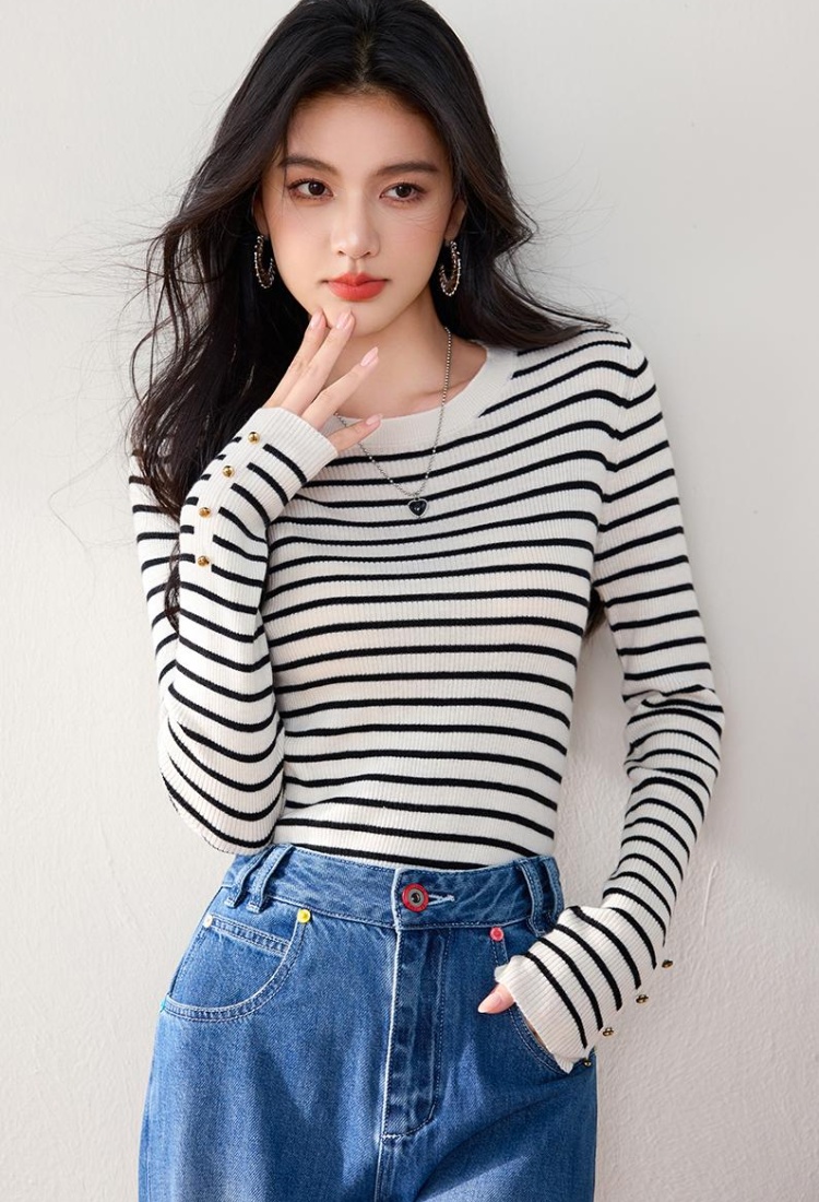 Bottoming mixed colors sweater black-white tops for women