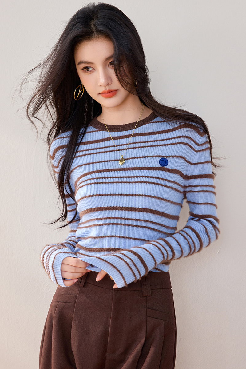 Autumn round neck stripe blending tops for women