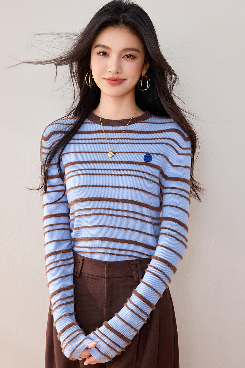 Autumn round neck stripe blending tops for women