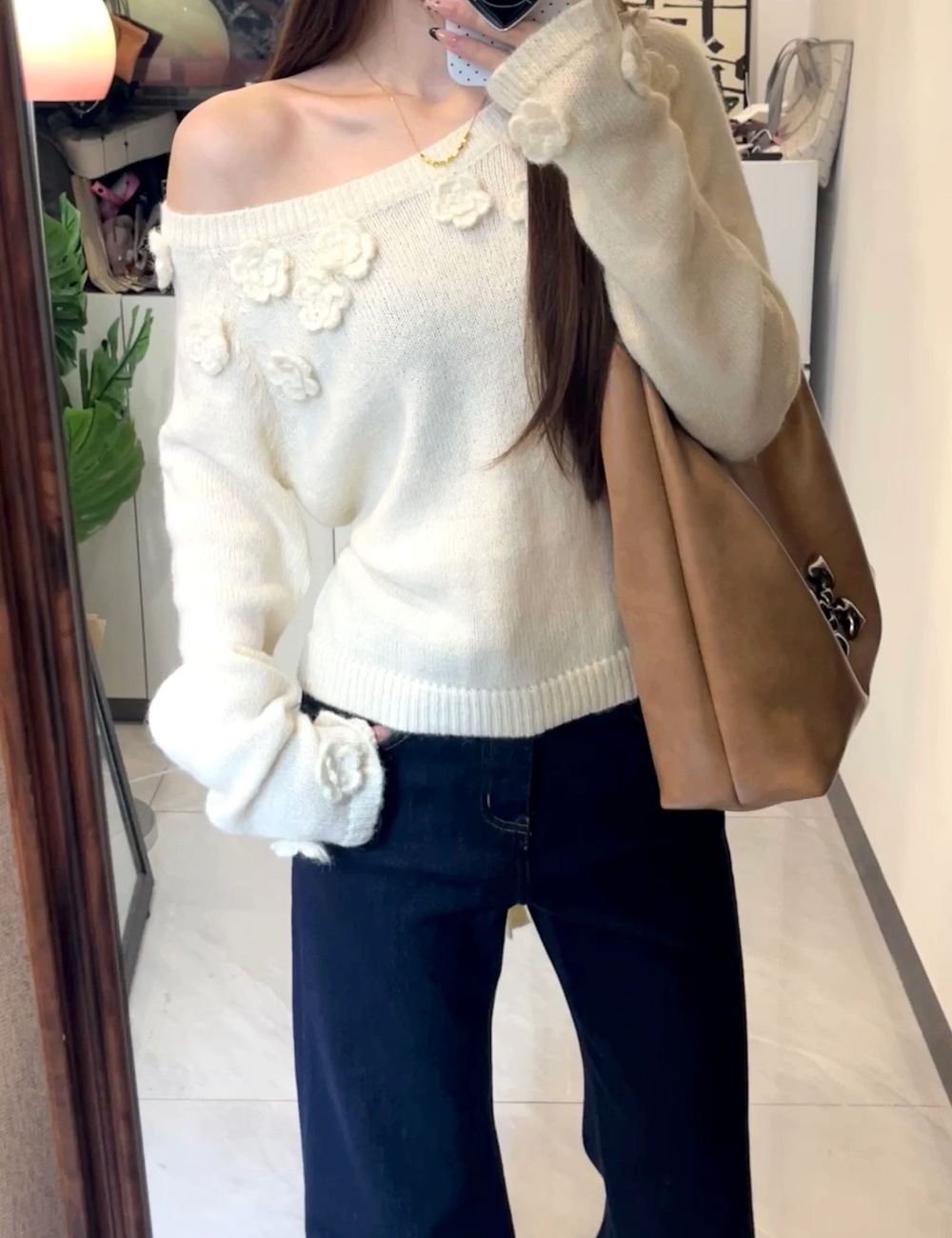 Oblique collar slim stereoscopic enticement sweater