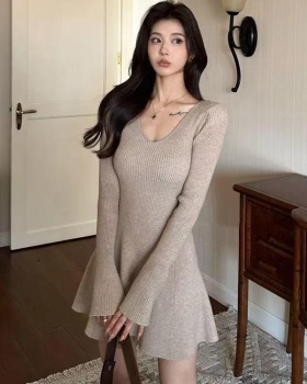 Temperament knitted slim pinched waist dress for women