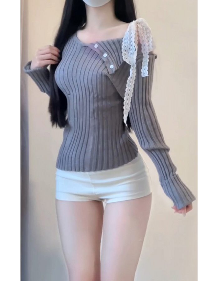 Irregular sloping shoulder slim bottoming shirt