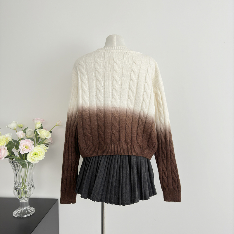 Round neck lazy tops knitted sweater for women