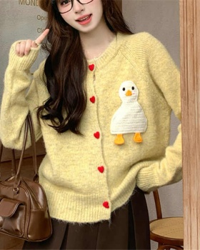 Knitted tender cardigan embroidery sweater for women