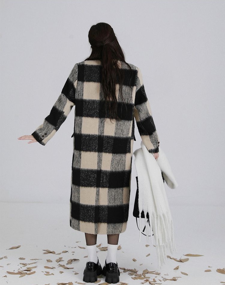 Plaid black-white overcoat Korean style long woolen coat