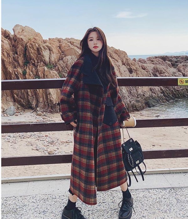 Korean style loose retro plaid thick long woolen coat