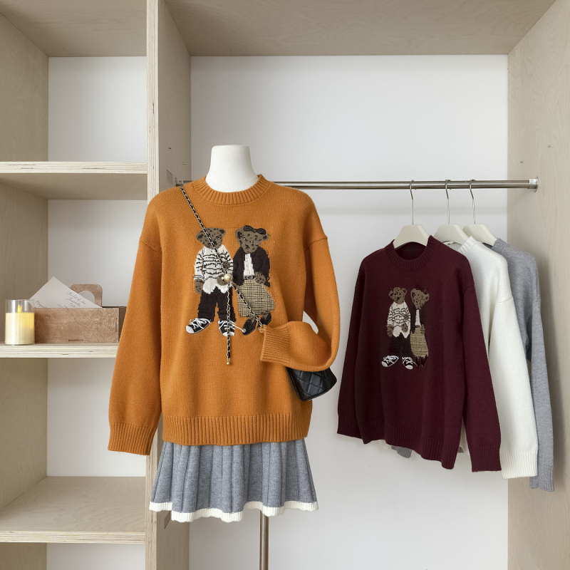 Round neck autumn cubs loose jacquard retro cartoon sweater