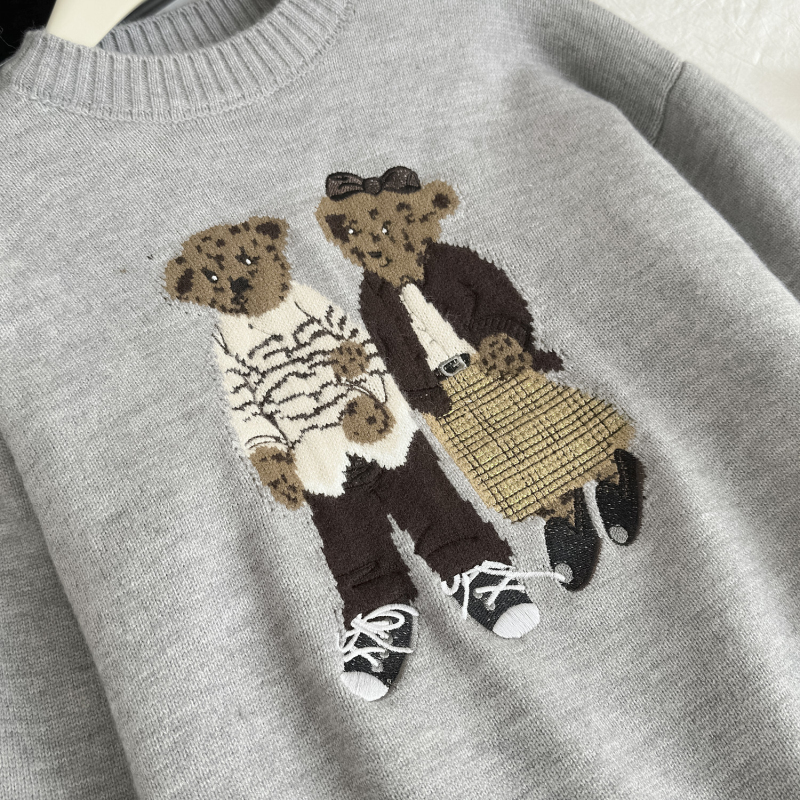 Round neck autumn cubs loose jacquard retro cartoon sweater