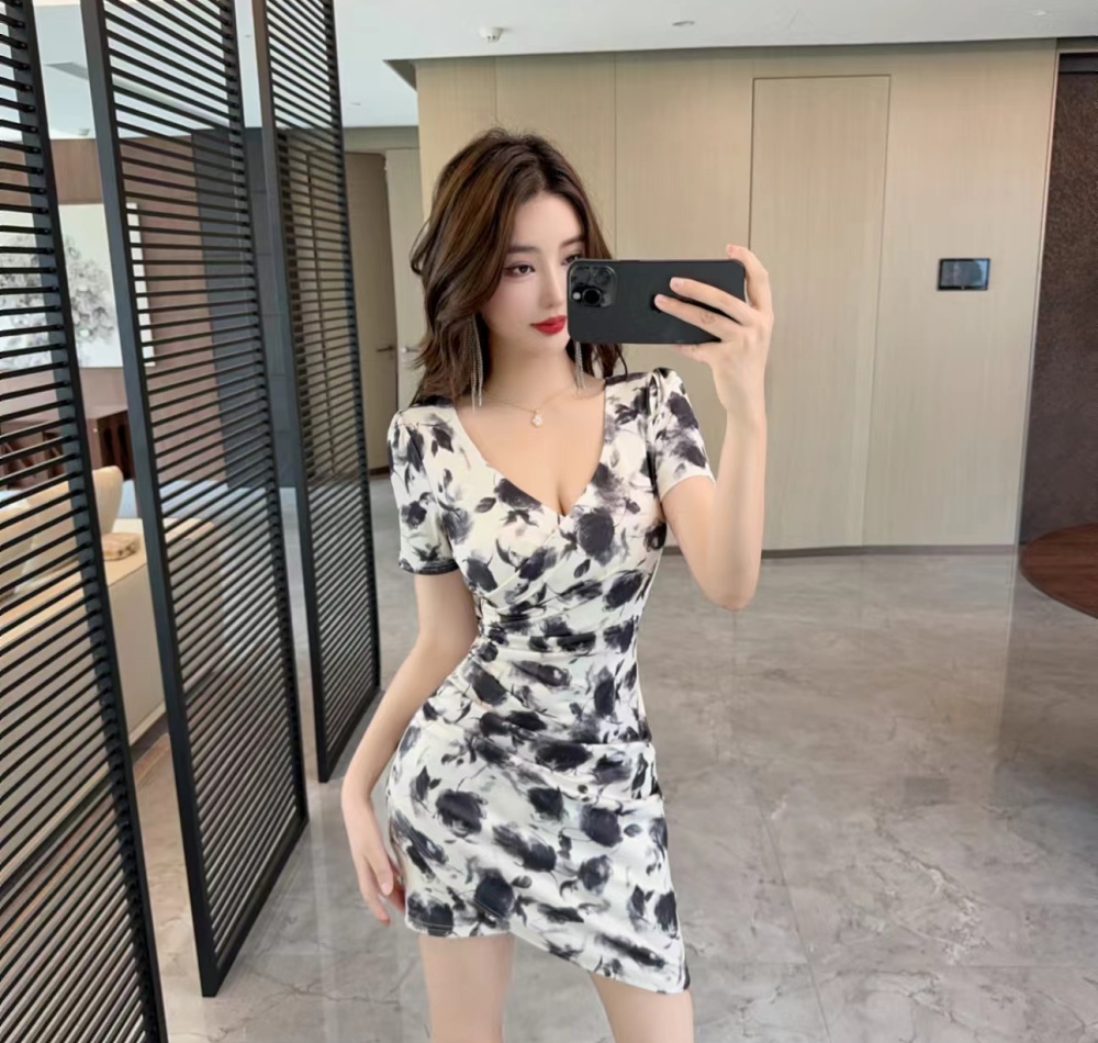 Package hip sexy short sleeve printing V-neck dress