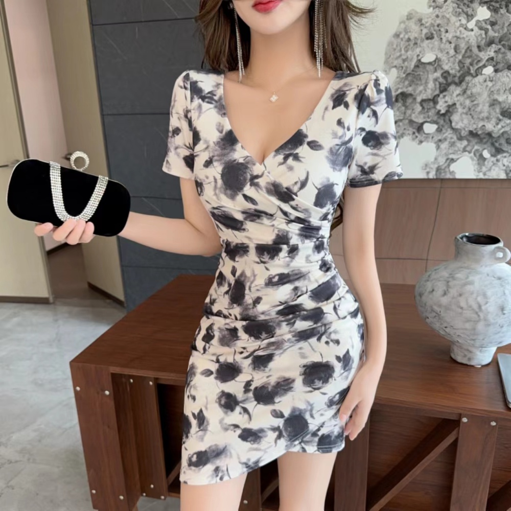 Package hip sexy short sleeve printing V-neck dress