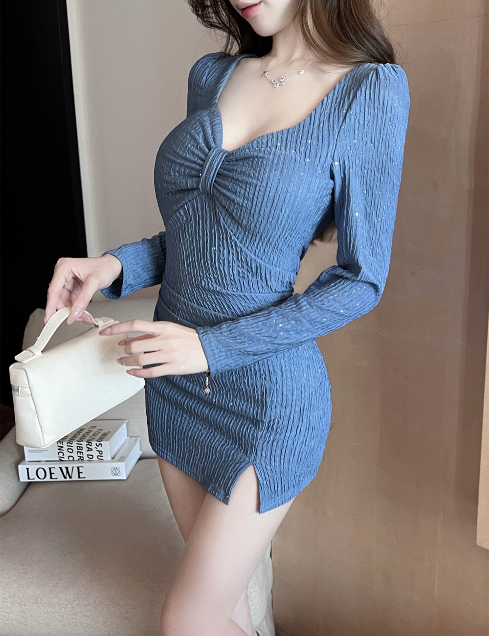 Low-cut long sleeve elasticity package hip sexy dress